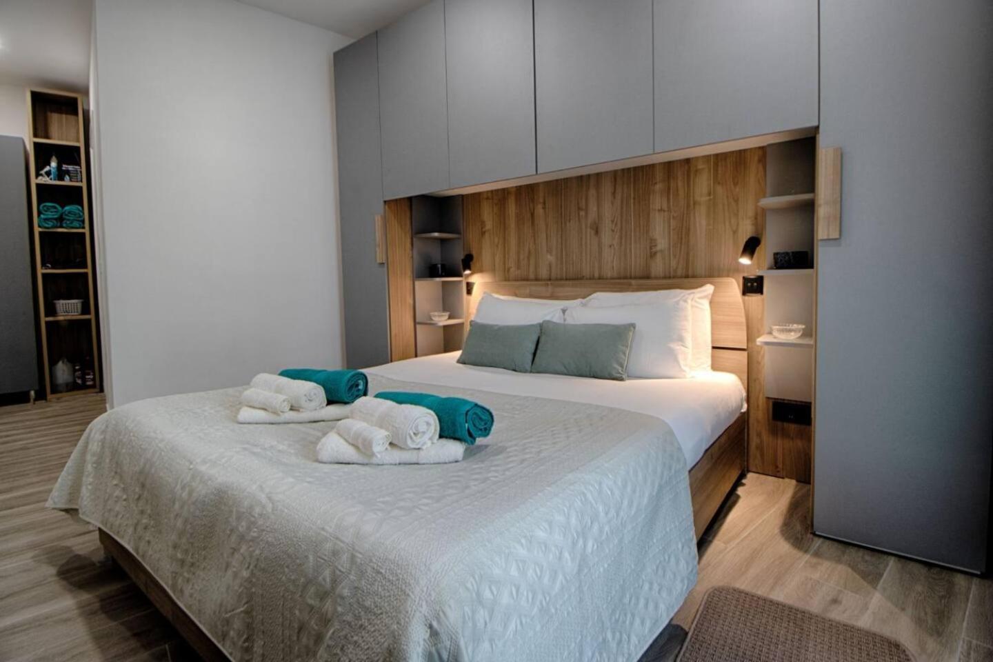 3bed With Shared Heated Pool By Homely *