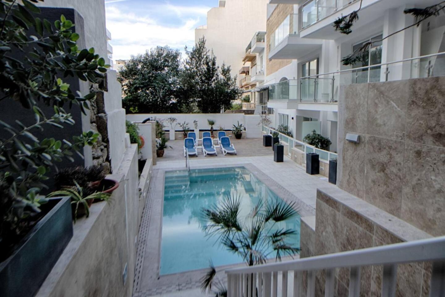 3bed With Shared Heated Pool By Homely 公寓 *