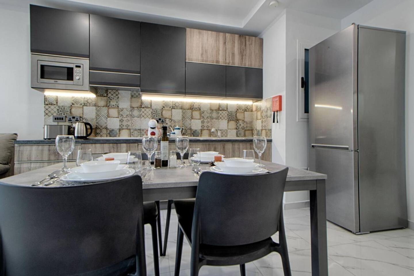 3bed With Shared Heated Pool By Homely *