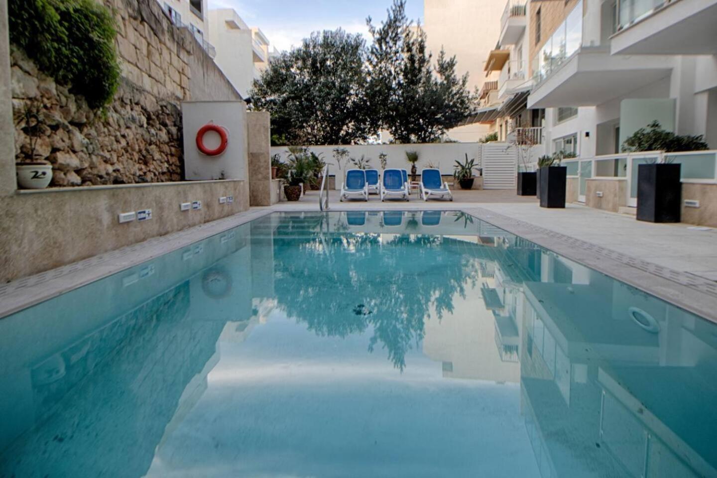 3bed With Shared Heated Pool By Homely Apartment *
