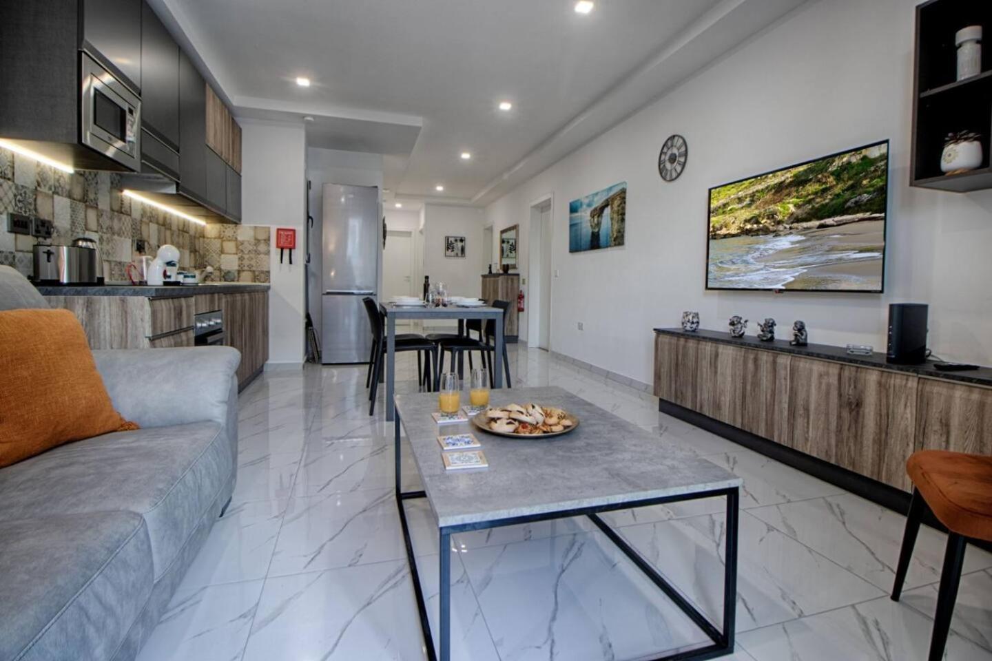 3bed With Shared Heated Pool By Homely Apartment *