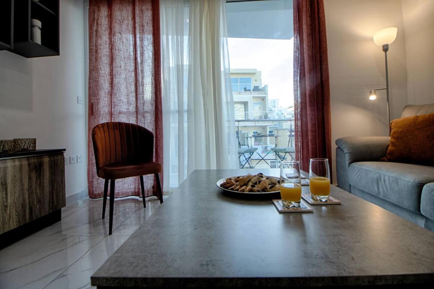 Apartment 3bed With Shared Heated Pool By Homely *