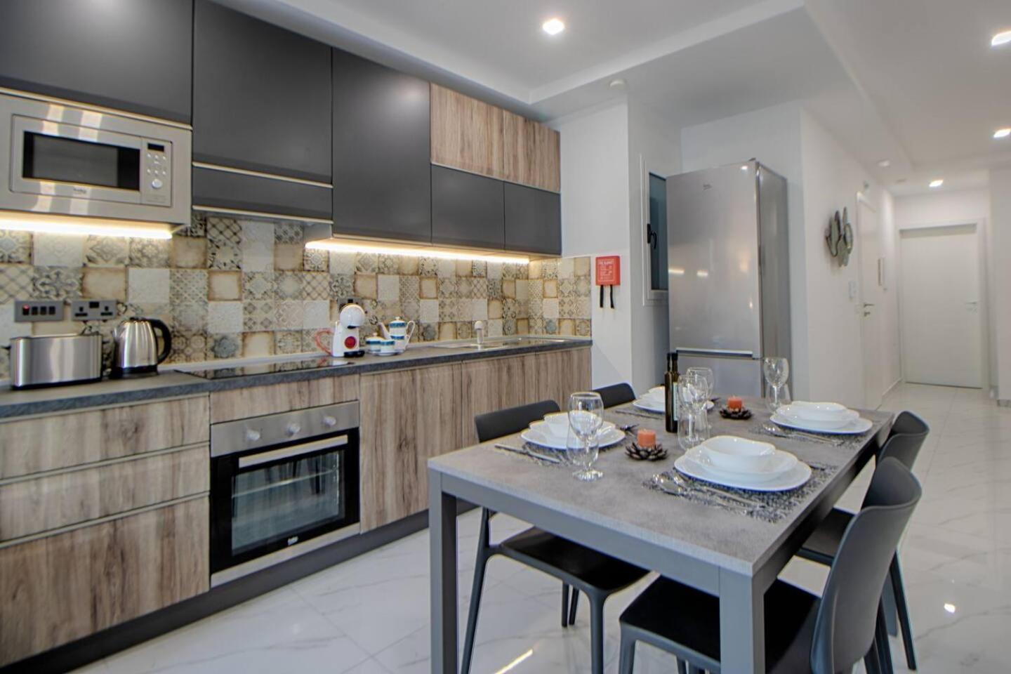 3bed With Shared Heated Pool By Homely